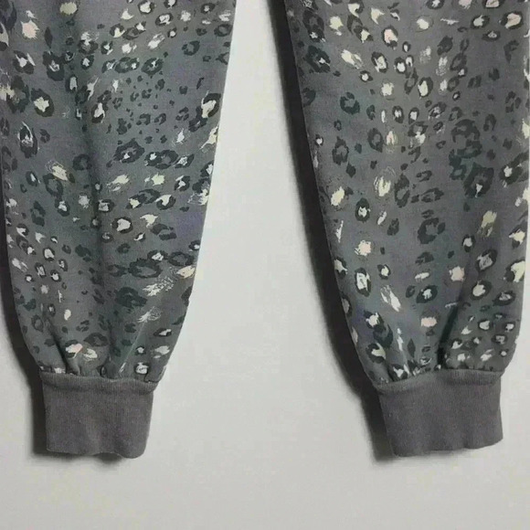 Z by Zella Powerhouse Joggers Grey and Cream Cheetah Print Size Small - Picture 9 of 16